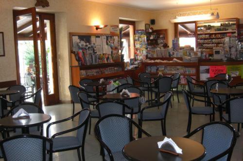 Azzano Holidays B&B Mezzegra Bagian luar foto