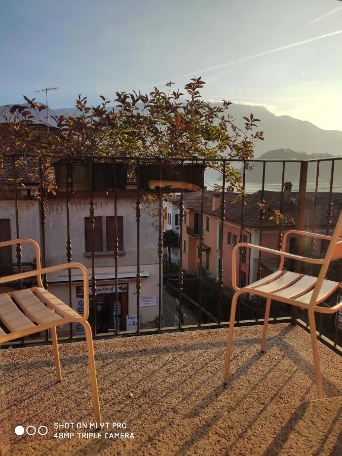 Azzano Holidays B&B Mezzegra Bagian luar foto